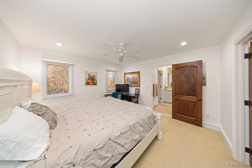 4326 Commerce Road West Bloomfield, MI 48324 - Photo 58 of 75