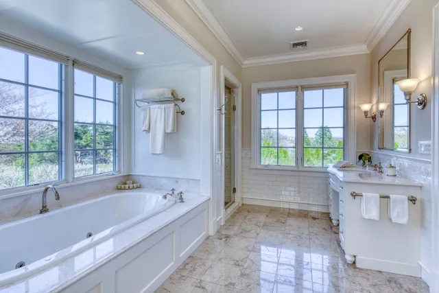 $275,000 | Undisclosed Address, East Hampton, NY 11937