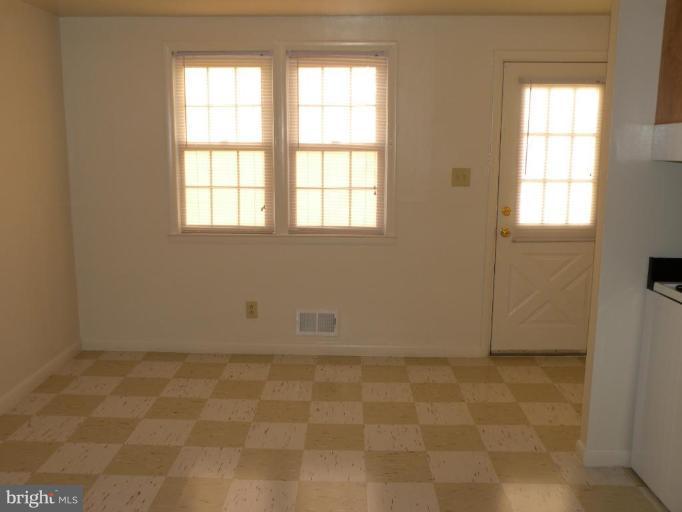 5206 Darien Road Baltimore, MD 21206 - Photo 9 of 13 Kitchen #2