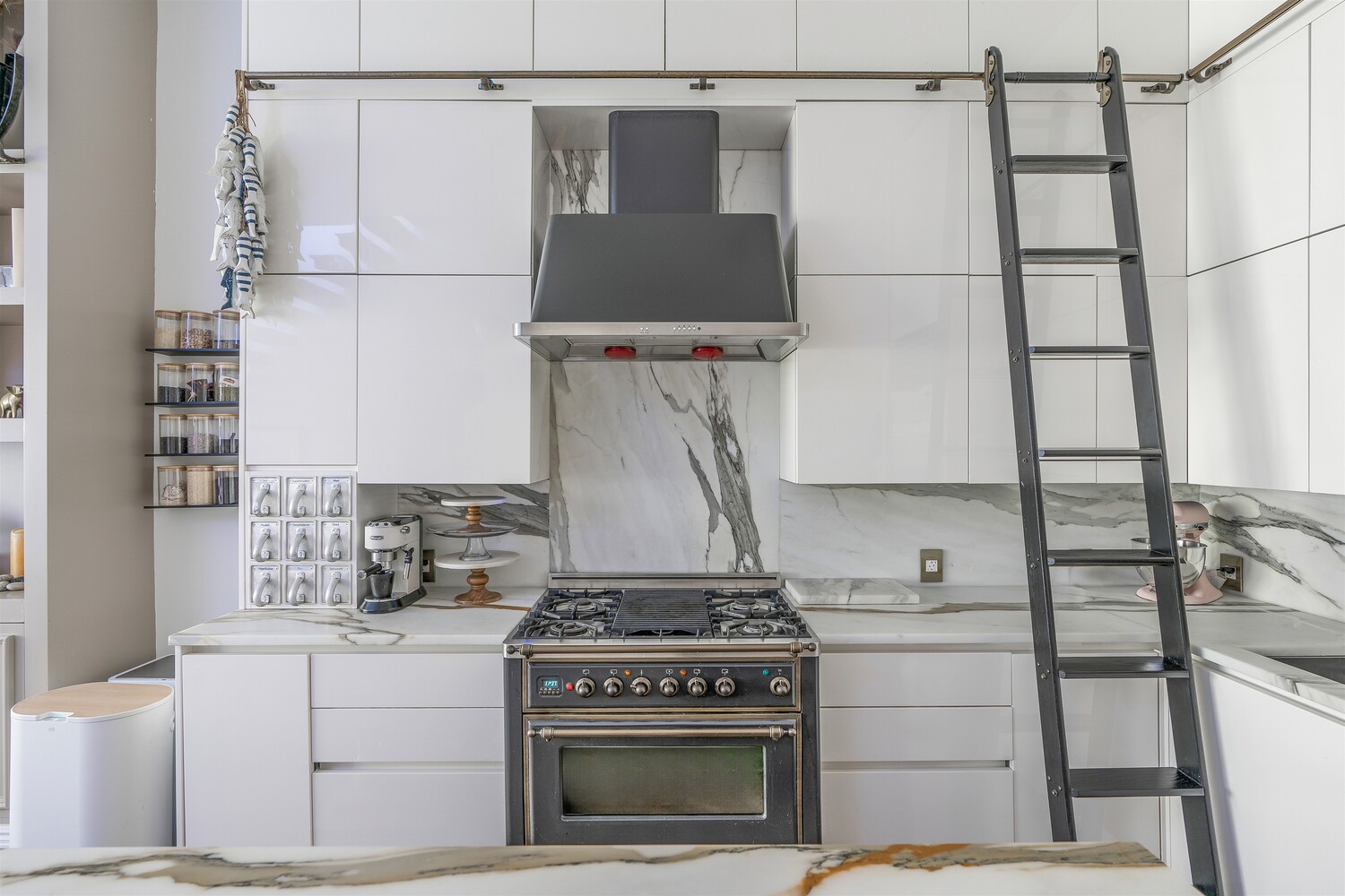 457 West 22nd Street, Unit EF Manhattan, NY 10011 - Photo 7 of 47