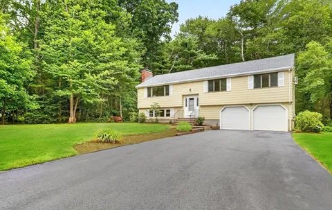 $998,000 | 10 Glenridge Drive, Bedford, MA 01730