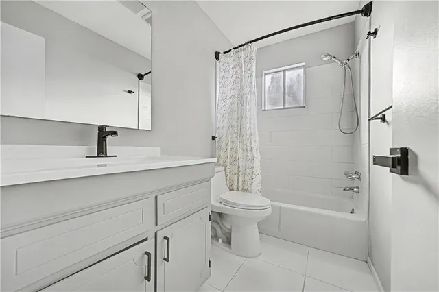 $187,000 | 3615 Northeast 68 Terrace, Gladstone, MO 64119