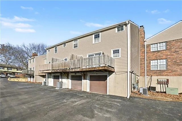 $187,000 | 3615 Northeast 68 Terrace, Gladstone, MO 64119