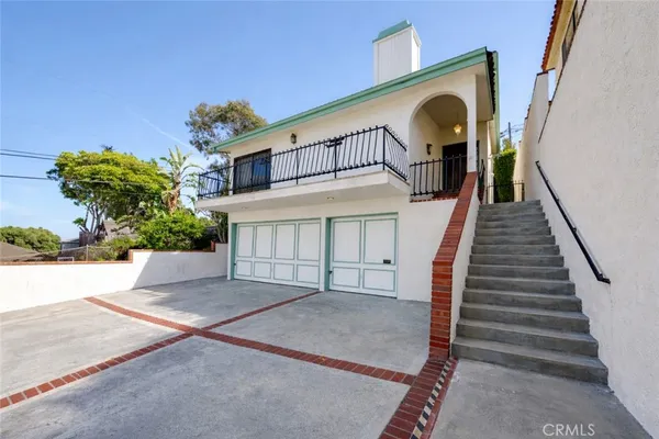 $1,039,000 | 823 West 20th Street, San Pedro, CA 90731