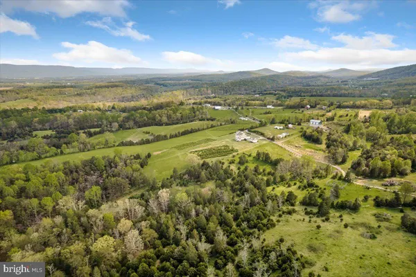 $1,575,000 | 278 Little Mountain Lane, Edinburg, VA 22824