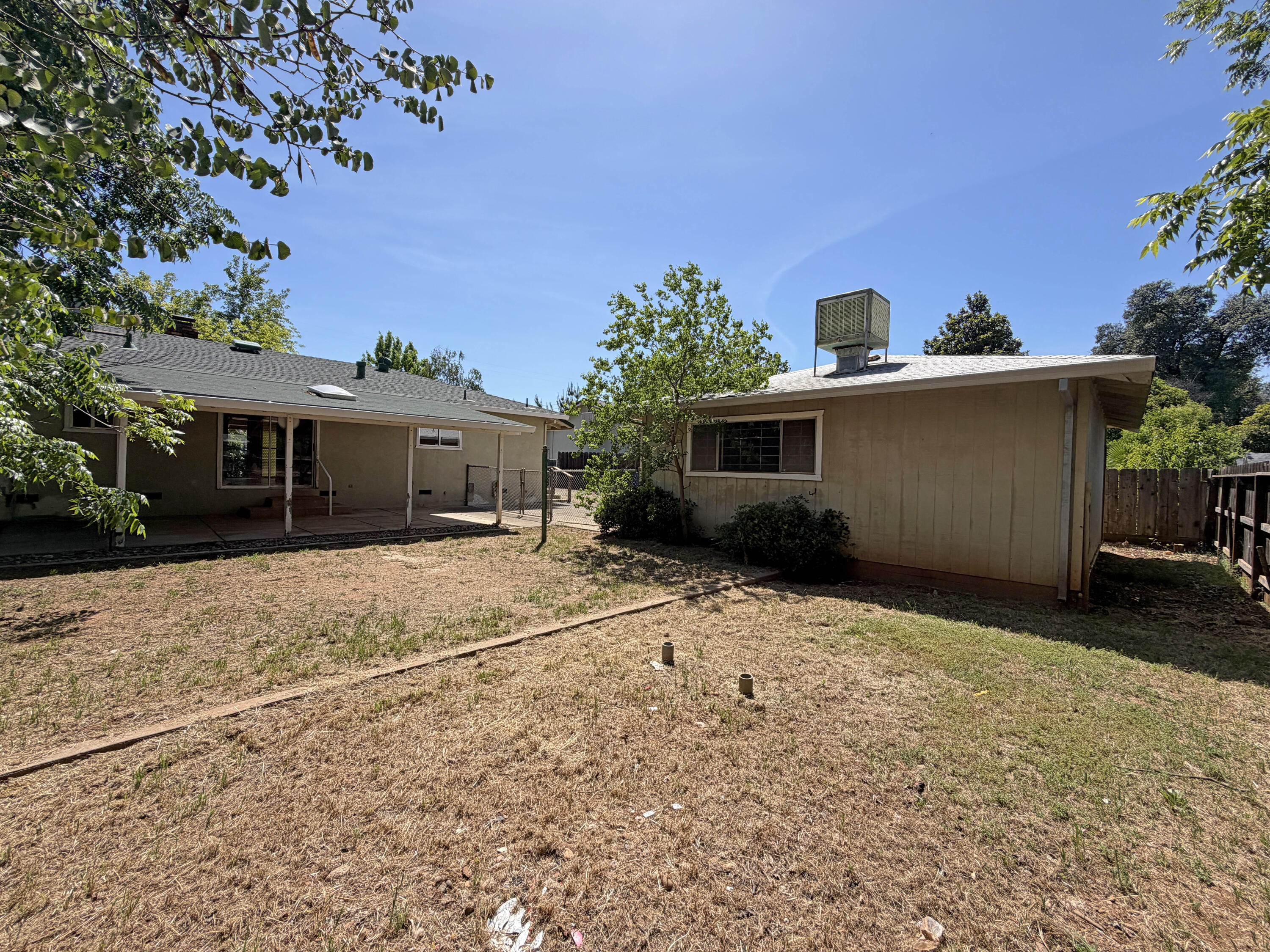 1144 Denton Way Redding, CA 96002 - Photo 17 of 22 Backyard
