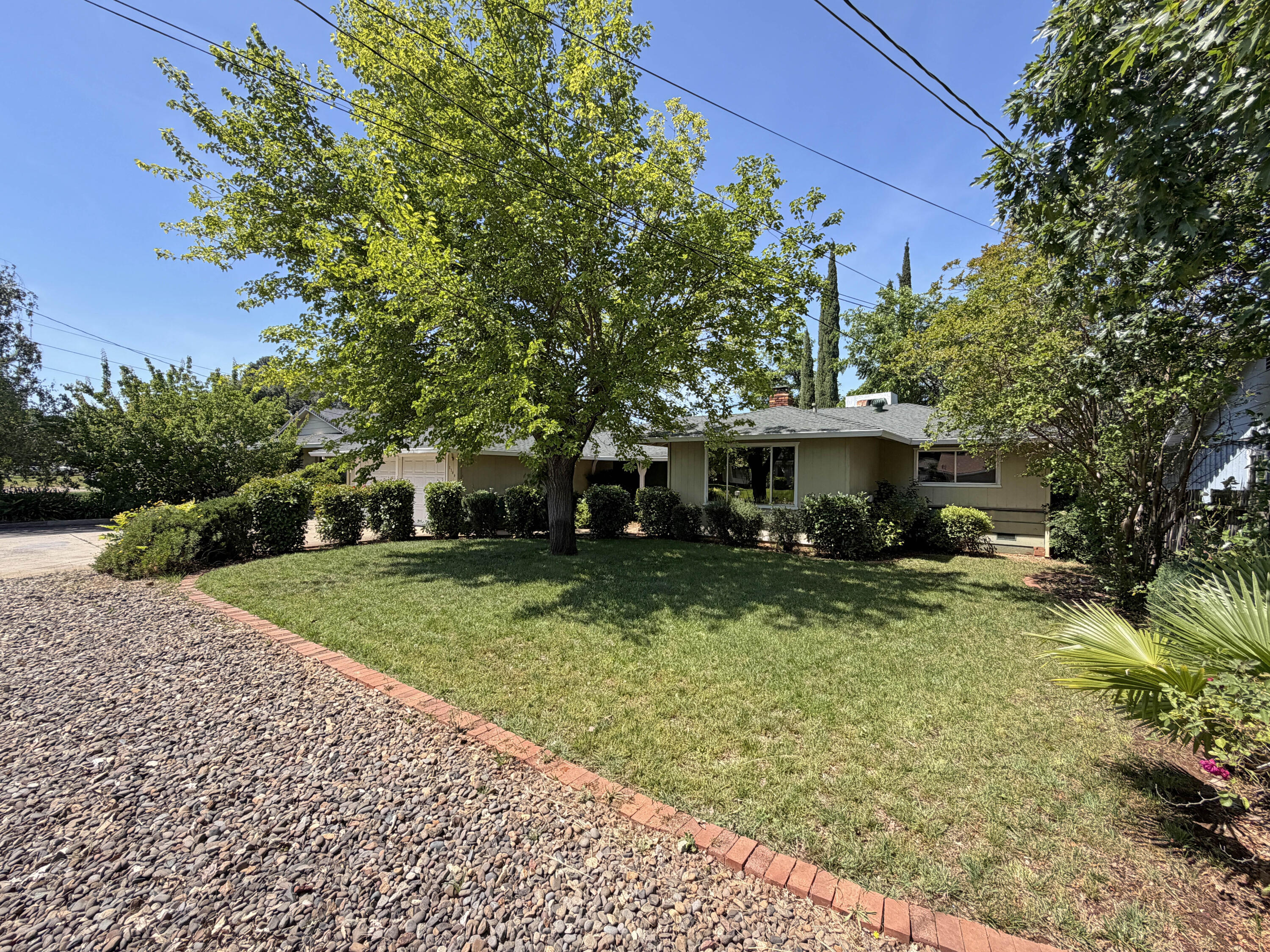 1144 Denton Way Redding, CA 96002 - Photo 22 of 22 Front
