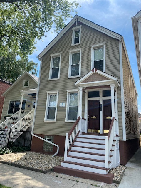 1839 West Henderson St  