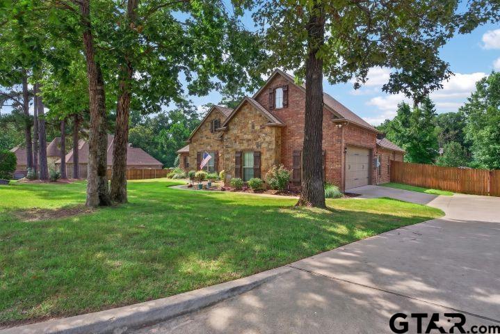 2000 Winding Run Lane Longview, TX 75605 - Photo 2 of 42