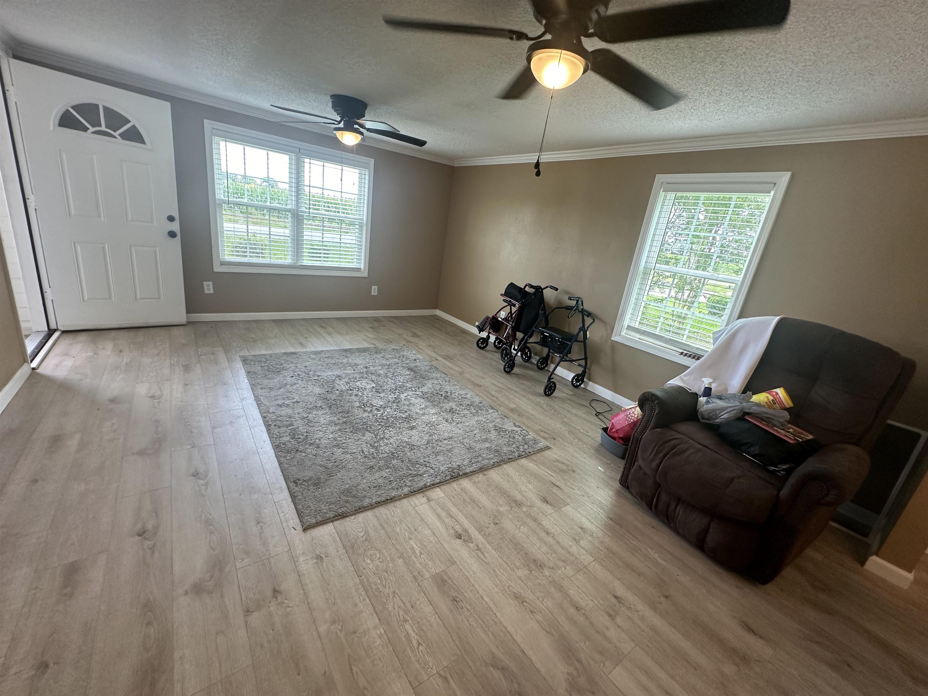 1600 Woods Road Atmore, AL 36502 - Photo 5 of 20 LivingRoom