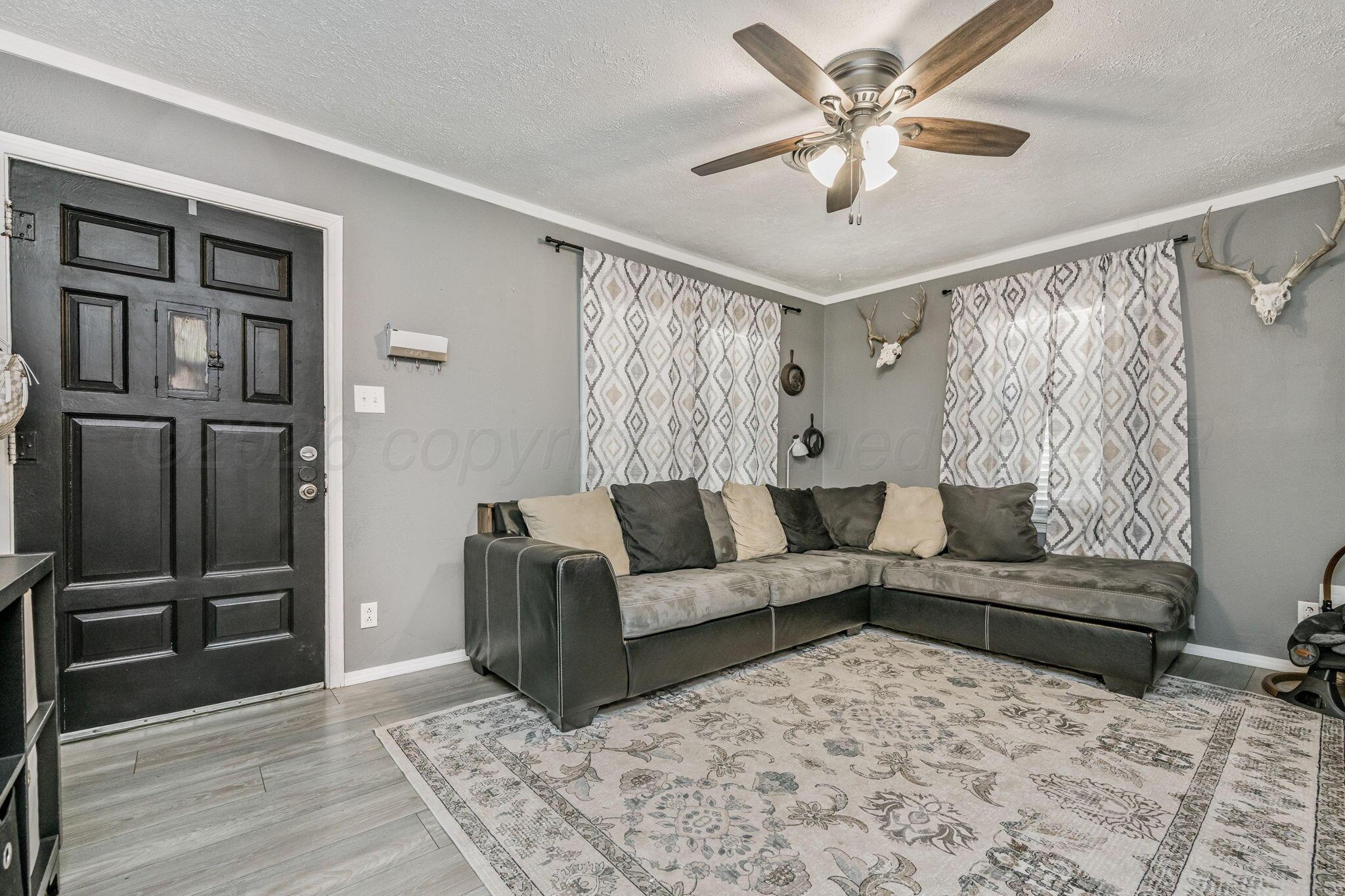 4119 South Harrison Street Amarillo, TX 79110 - Photo 8 of 21 4119 S Harrison St 08