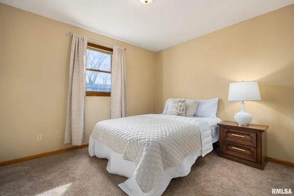 $99,999 | 1412 South 13th Street, Pekin, IL 61554