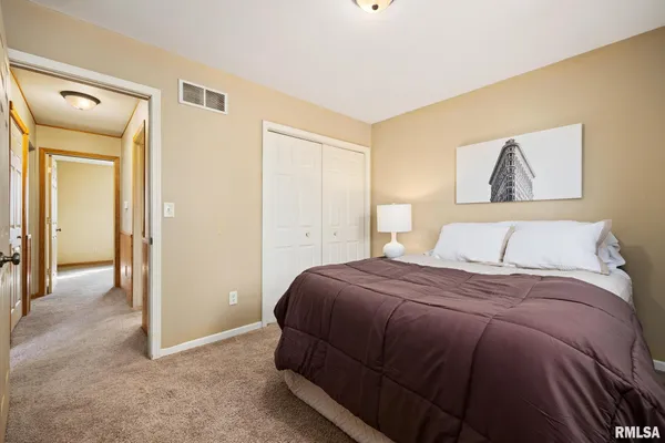 $99,999 | 1412 South 13th Street, Pekin, IL 61554