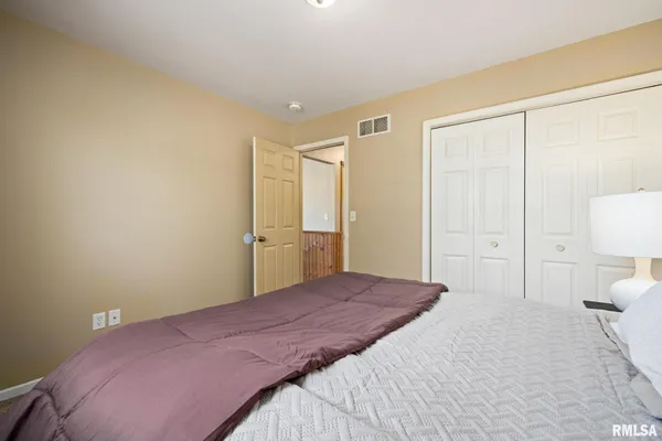 $99,999 | 1412 South 13th Street, Pekin, IL 61554