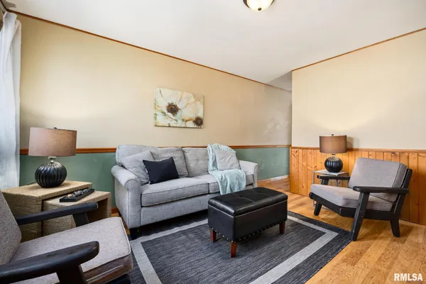 $99,999 | 1412 South 13th Street, Pekin, IL 61554