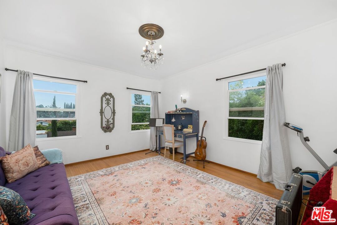 6258 Warner Drive Los Angeles, CA 90048 - Photo 17 of 32