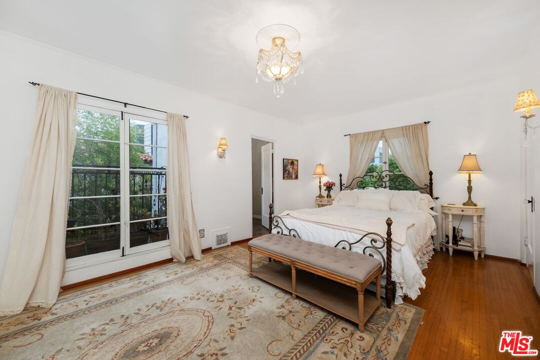 6258 Warner Drive Los Angeles, CA 90048 - Photo 19 of 32