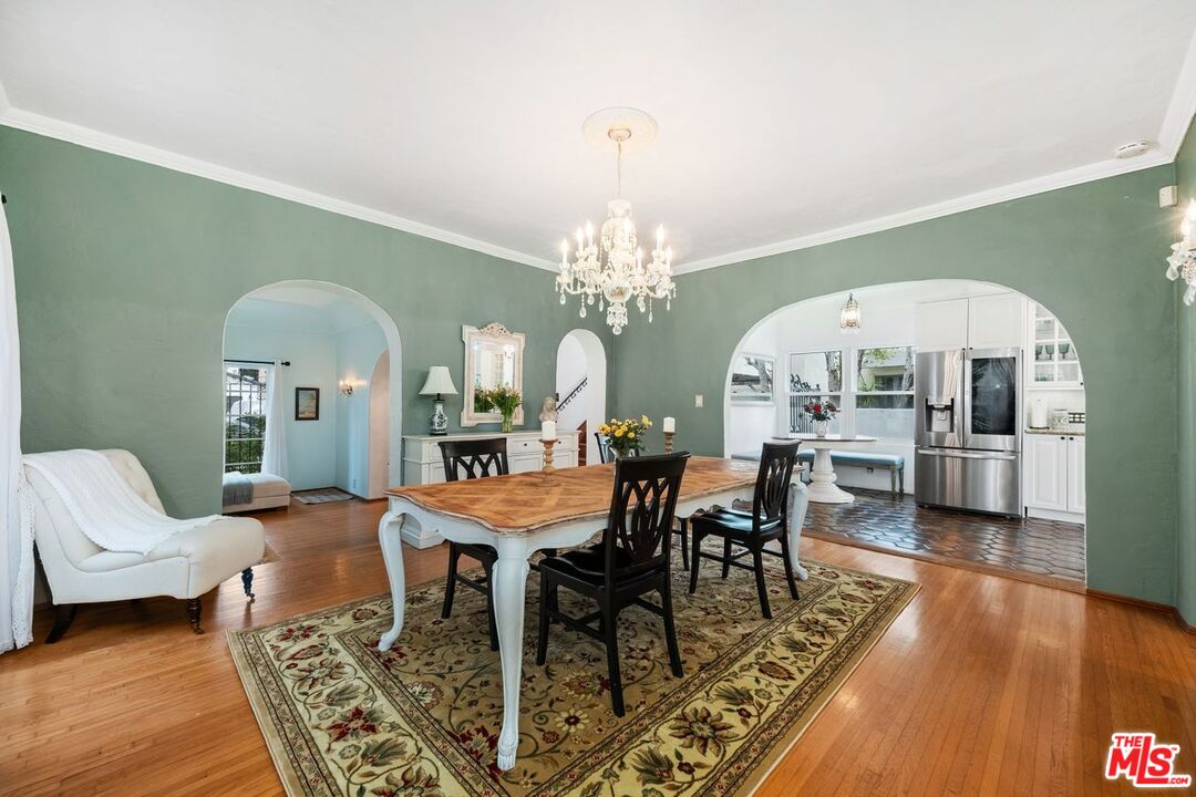 6258 Warner Drive Los Angeles, CA 90048 - Photo 7 of 32