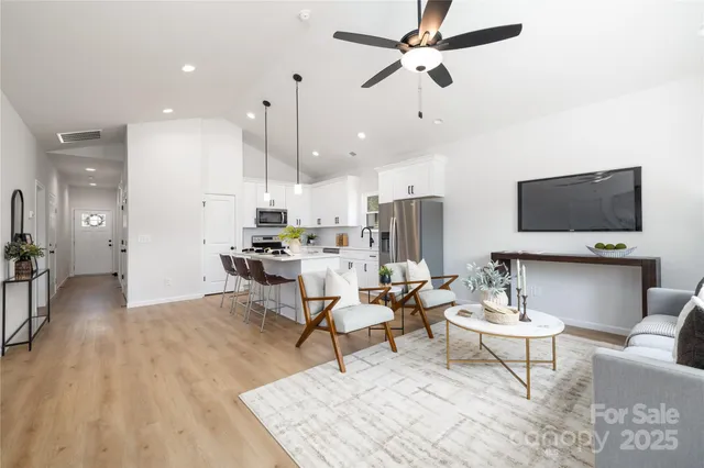 $275,000 | 894 Log Cabin Drive, Gastonia, NC 28054