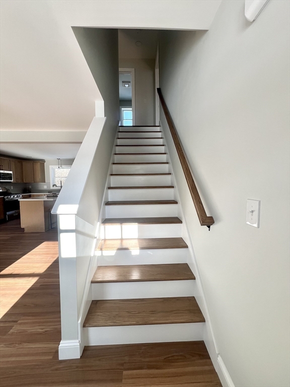 66 Bromont Street Chicopee, MA 01020 - Photo 19 of 34