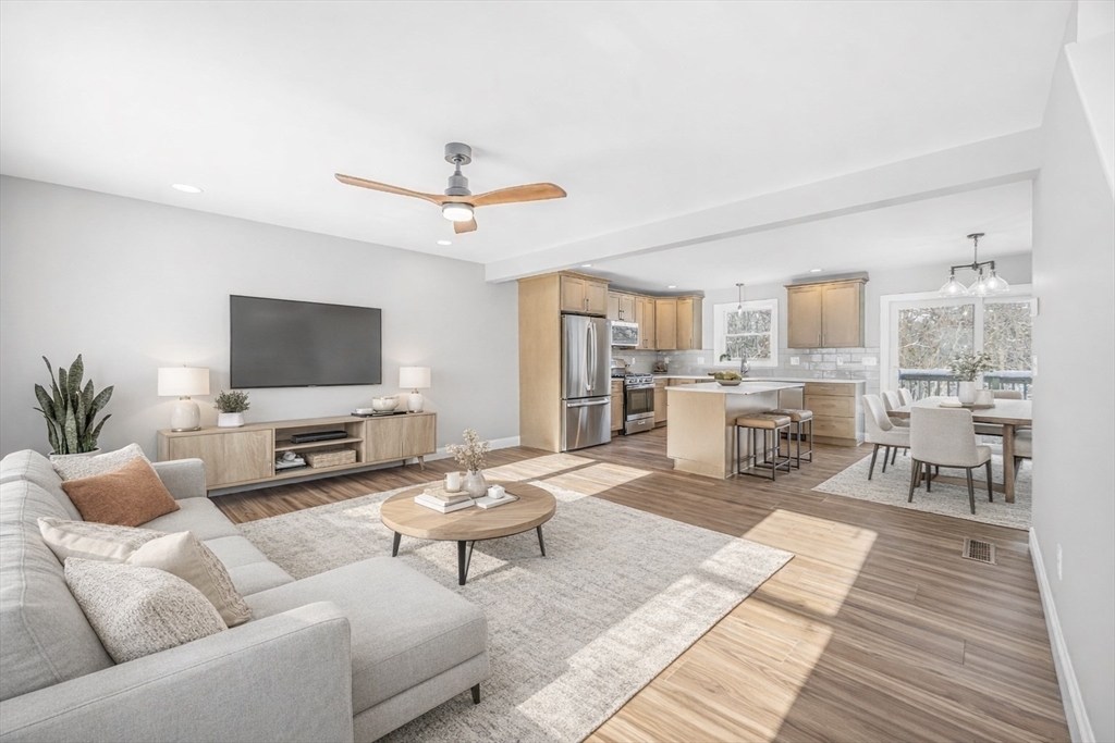 66 Bromont Street Chicopee, MA 01020 - Photo 3 of 34