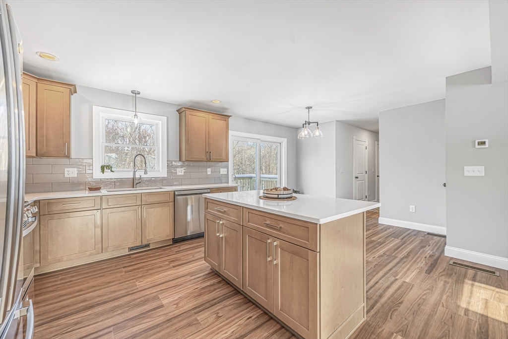 66 Bromont Street Chicopee, MA 01020 - Photo 5 of 34