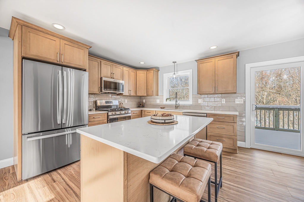 66 Bromont Street Chicopee, MA 01020 - Photo 6 of 34