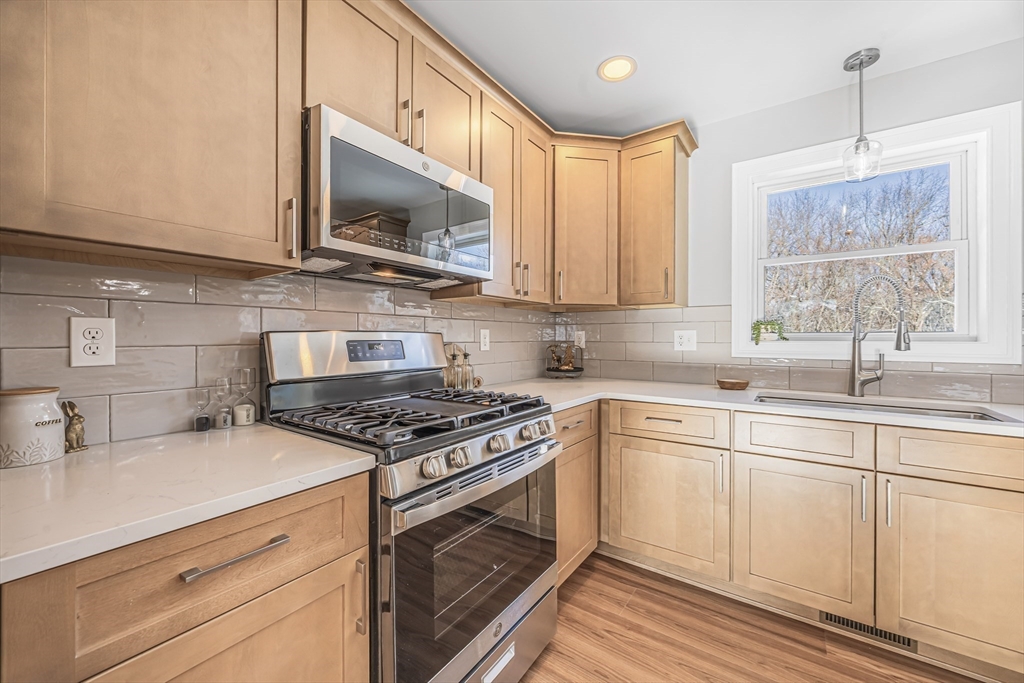 66 Bromont Street Chicopee, MA 01020 - Photo 9 of 34