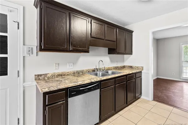 $1,650 | 6924 Woodmark Drive, Fayetteville, NC 28314