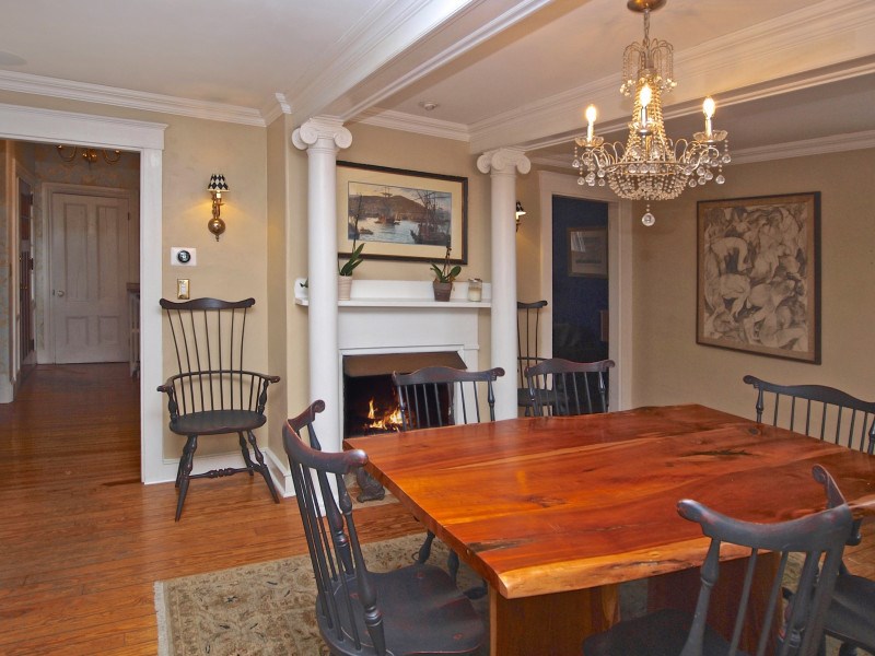 329 Spring Street Newport, RI 02840 - Photo 12 of 40