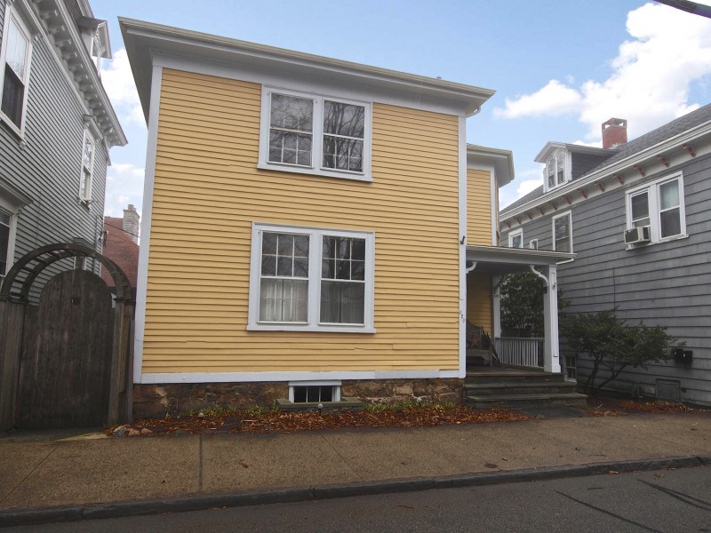 329 Spring Street Newport, RI 02840 - Photo 2 of 40