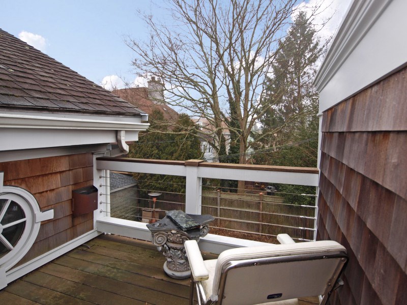 329 Spring Street Newport, RI 02840 - Photo 30 of 40