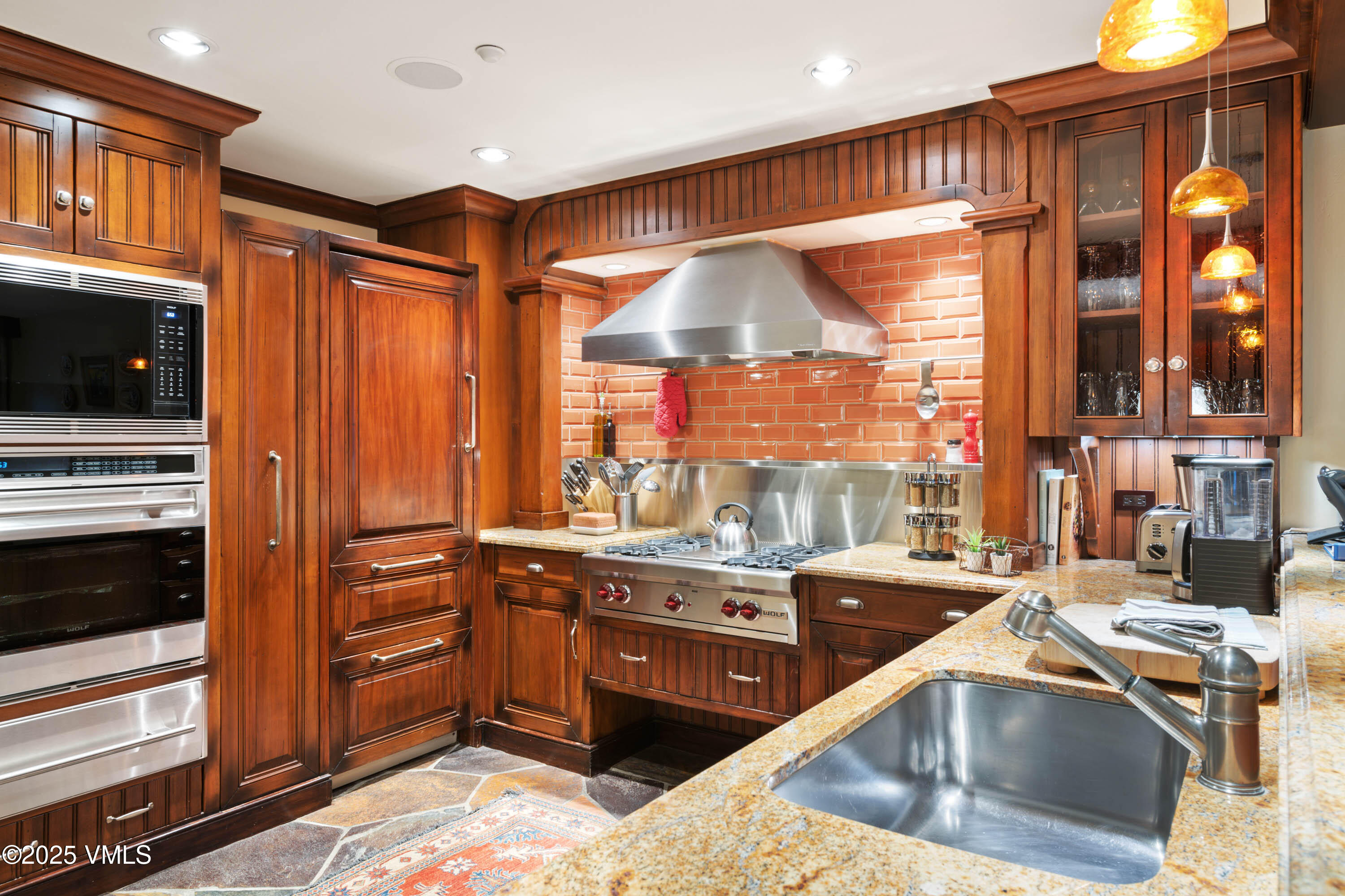 1 Willow Bridge Road, Unit 34 Vail, CO 81657 - Photo 7 of 27 Kitchen