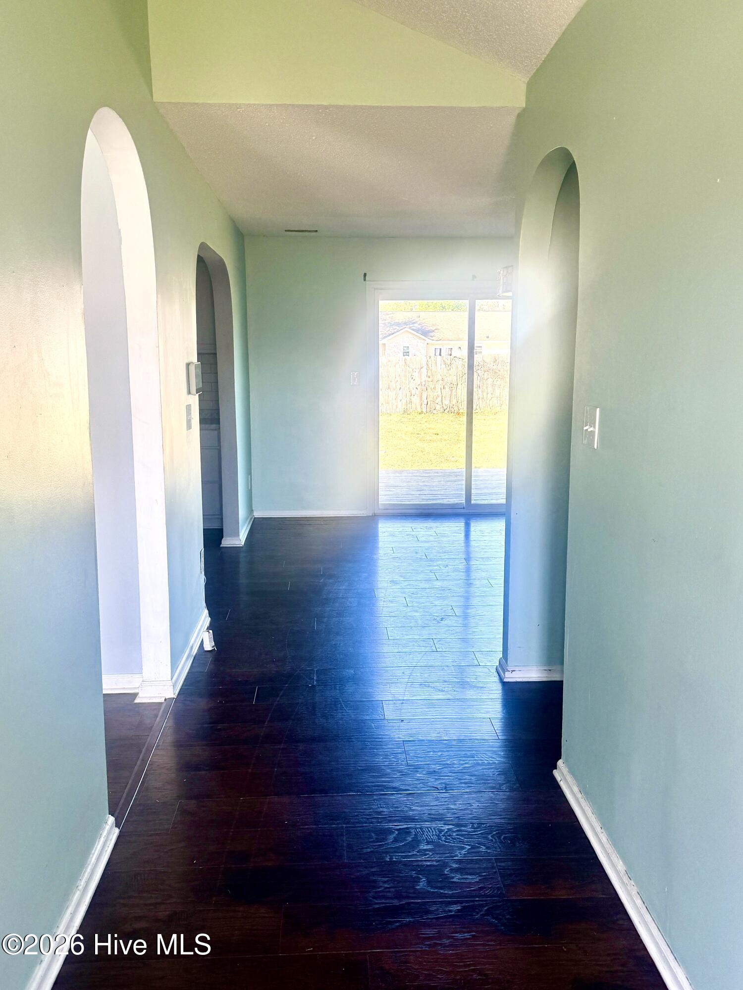 638 Sand Ridge Road Hubert, NC 28539 - Photo 2 of 13 Entry foyer