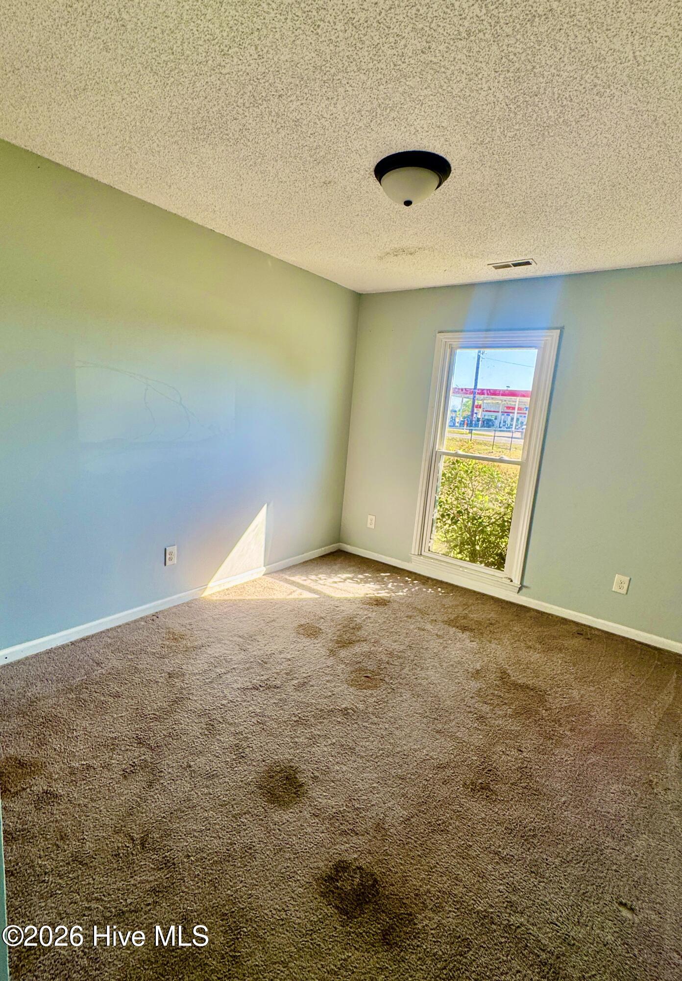 638 Sand Ridge Road Hubert, NC 28539 - Photo 10 of 13 2nd bedroom