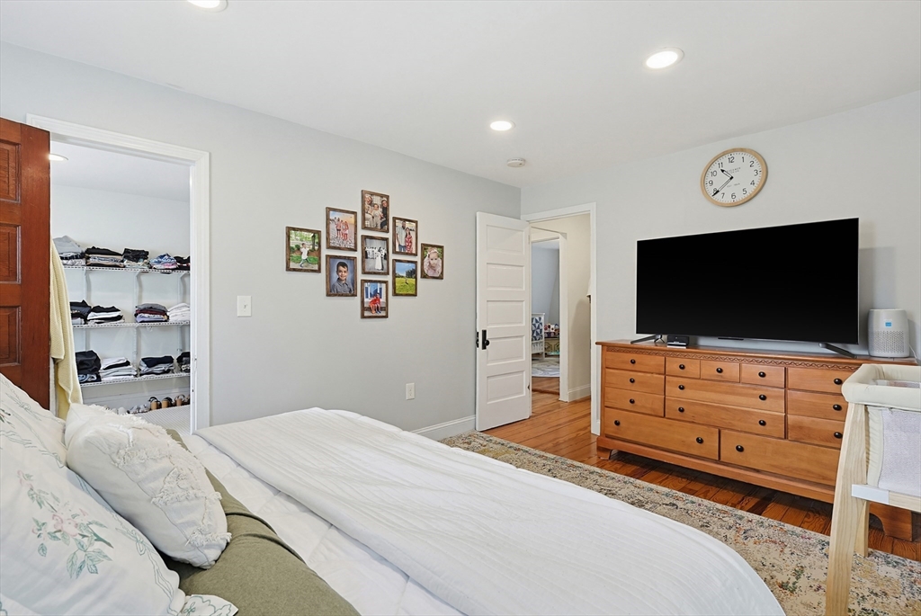 97 Middle Road Acushnet, MA 02743 - Photo 18 of 39