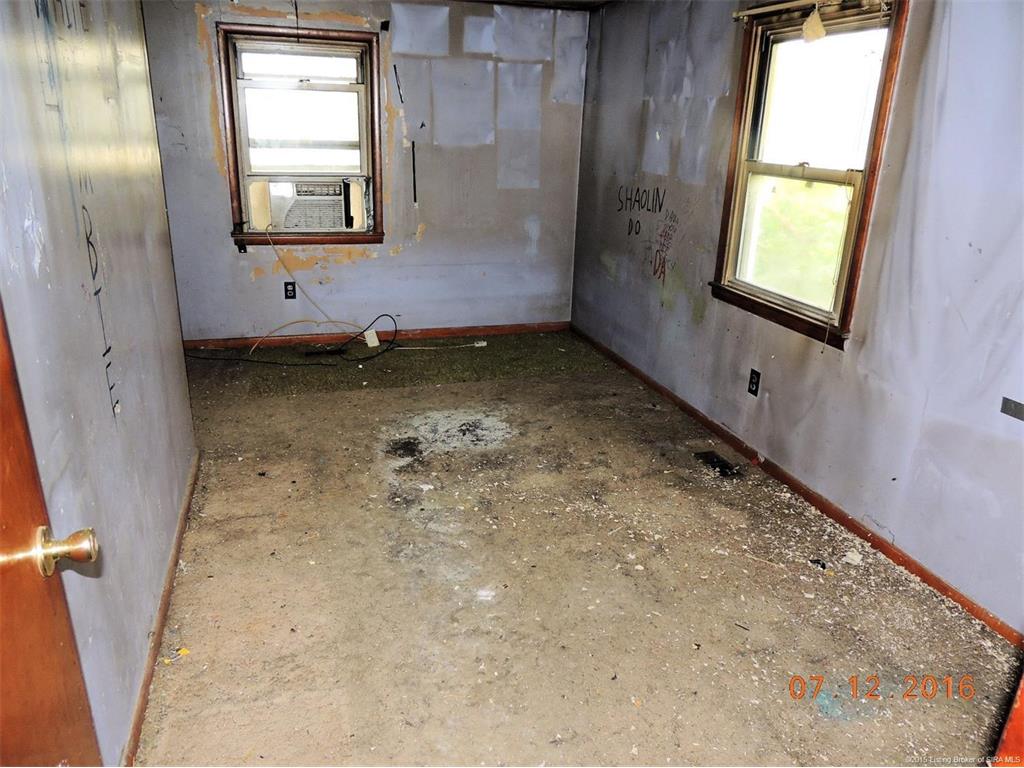 2135 Grange Hall Road Northeast Corydon, IN 47112 - Photo 6 of 9 Gallery Image 6