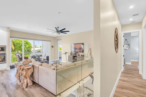 $3,350,000 | 145 Venetian Drive, Islamorada, FL 33036