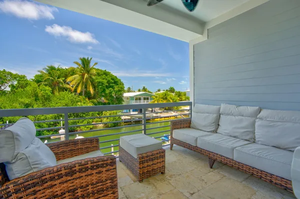 $3,350,000 | 145 Venetian Drive, Islamorada, FL 33036