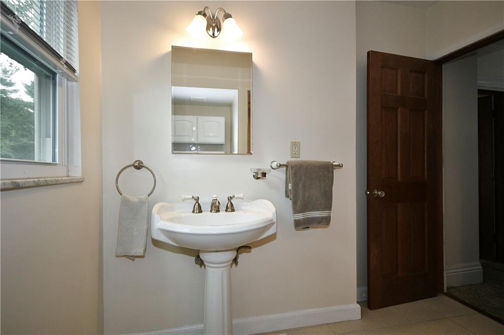 95 Baldwick Road Pittsburgh, PA 15205 - Photo 10 of 31 Gallery Image 10