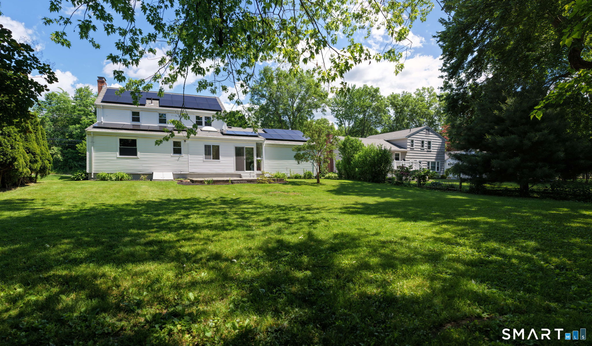 261 Simsbury Road West Hartford, CT 06117 - Photo 2 of 40