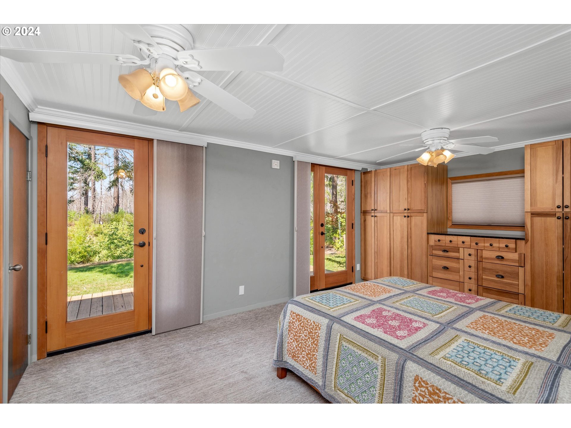 91558 Dearborn Island Road Blue River, OR 97413 - Photo 11 of 39 Bedroom