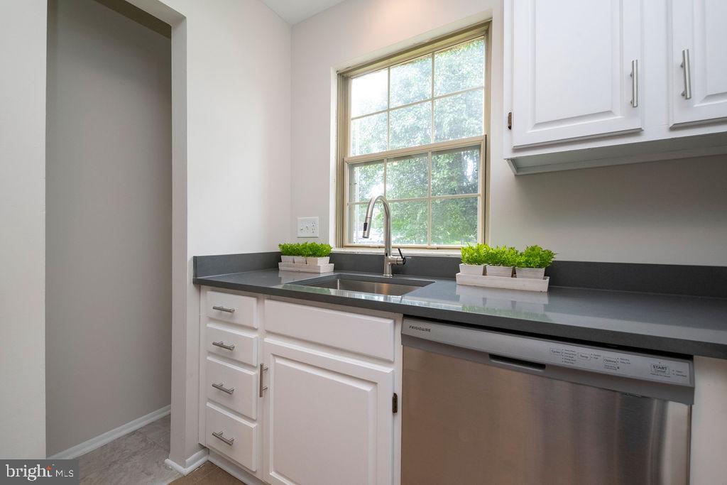 24 Campton Court Nottingham, MD 21236 - Photo 16 of 49