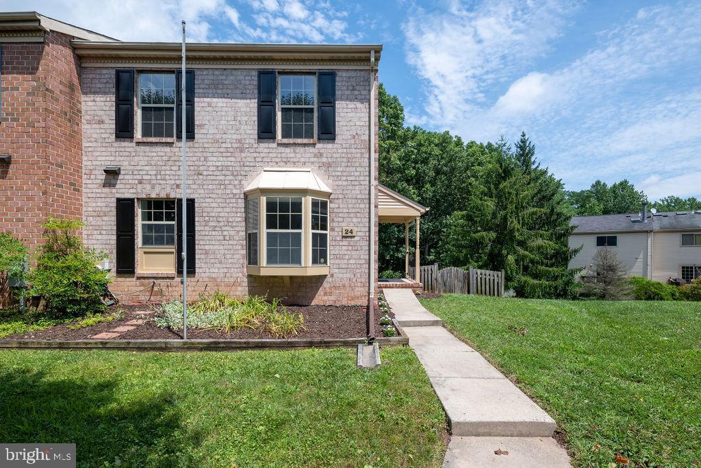 24 Campton Court Nottingham, MD 21236 - Photo 2 of 49