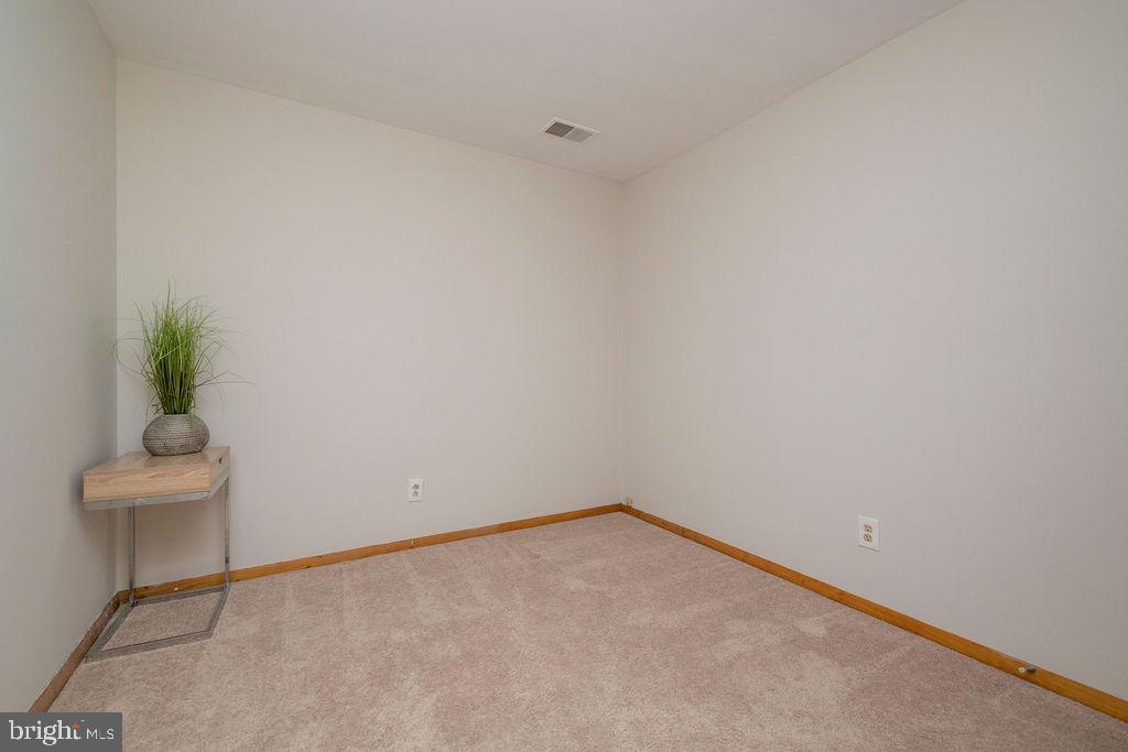 24 Campton Court Nottingham, MD 21236 - Photo 35 of 49