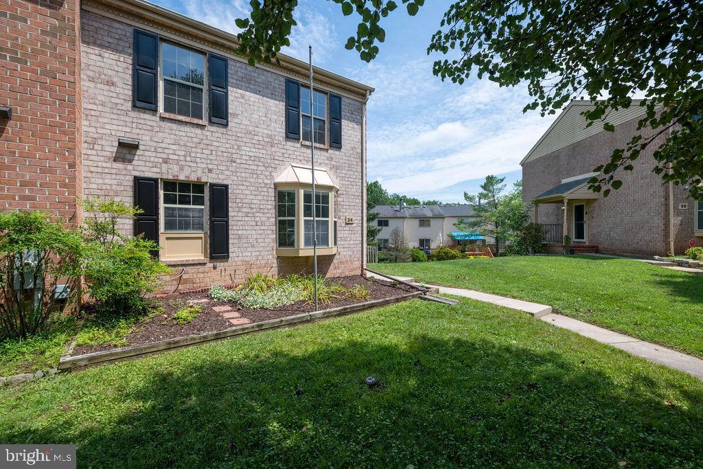 24 Campton Court Nottingham, MD 21236 - Photo 4 of 49