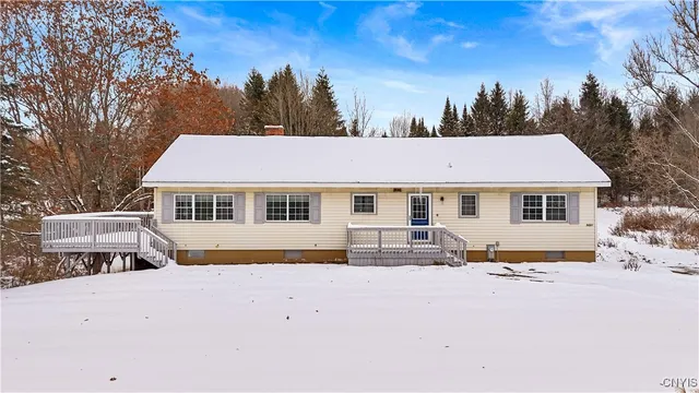 $389,000 | 9821 Highway 365, Trenton, NY 13354