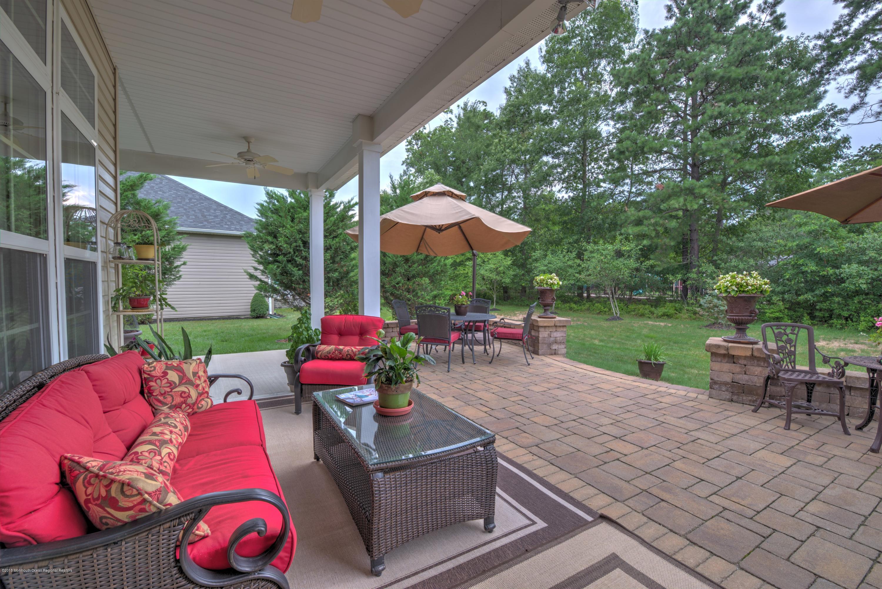 16 East Raphael Lane Farmingdale, NJ 07727 - Photo 27 of 50 a garden view with a seating space