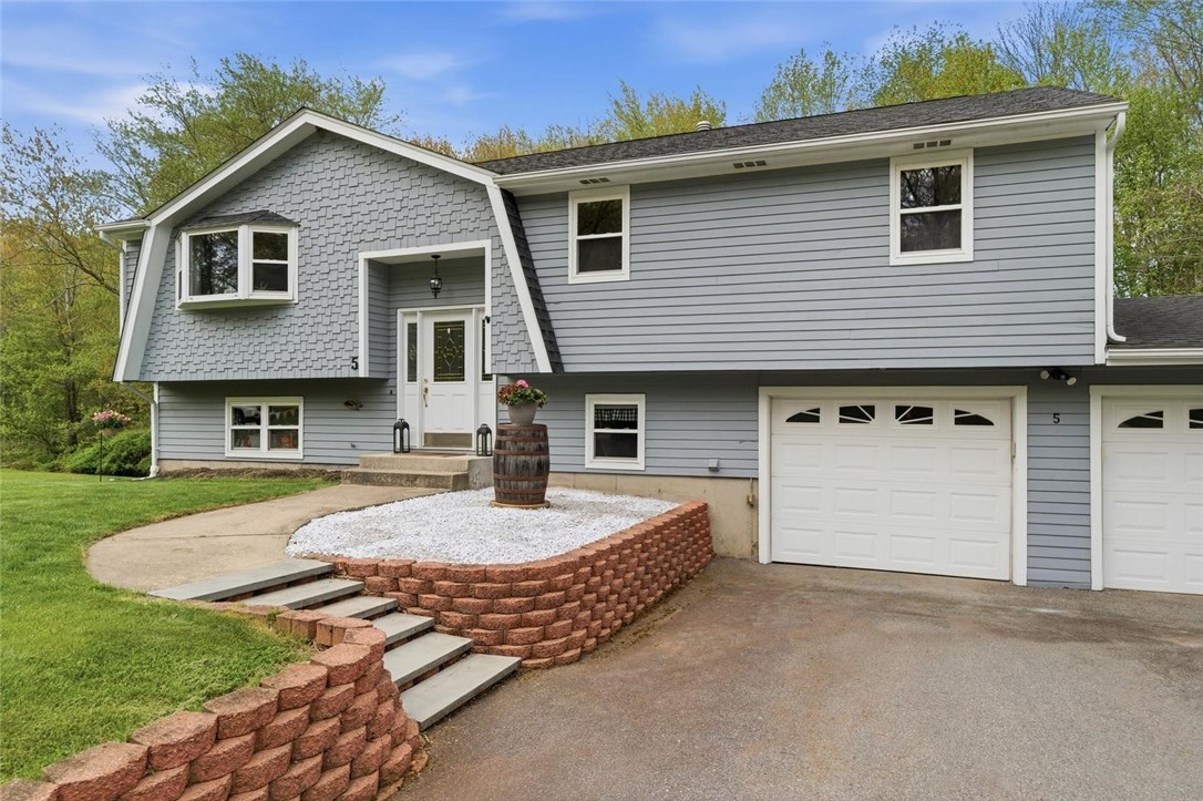 5 Dongay Road Smithfield, RI 02917 - Photo 31 of 48