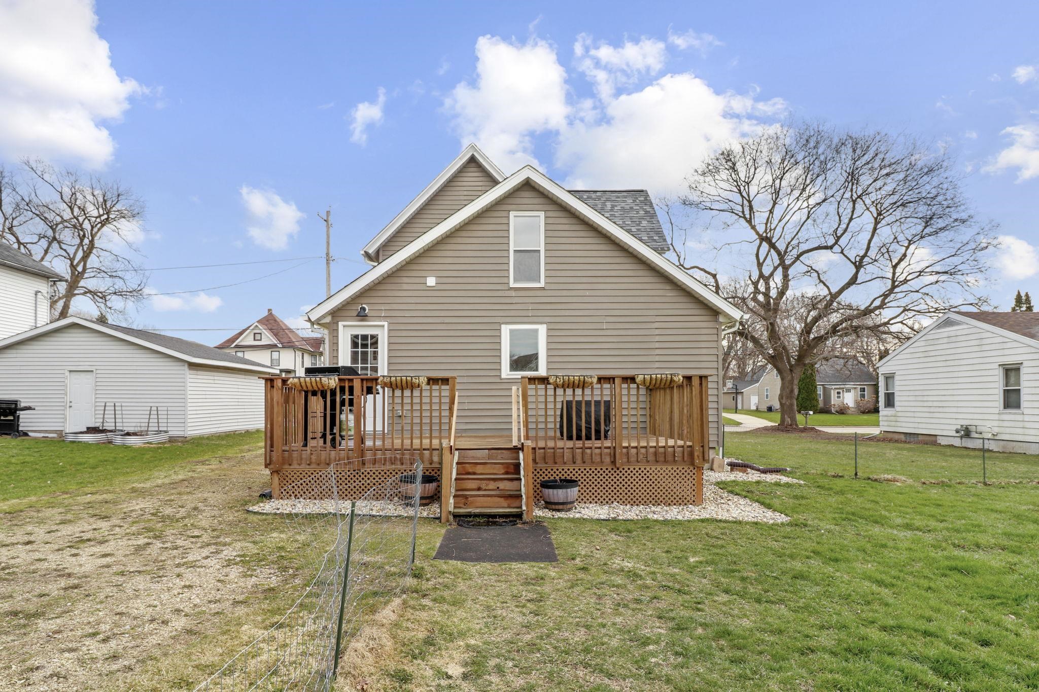 223 Hubbell Street Marshall, WI 53559 - Photo 27 of 36